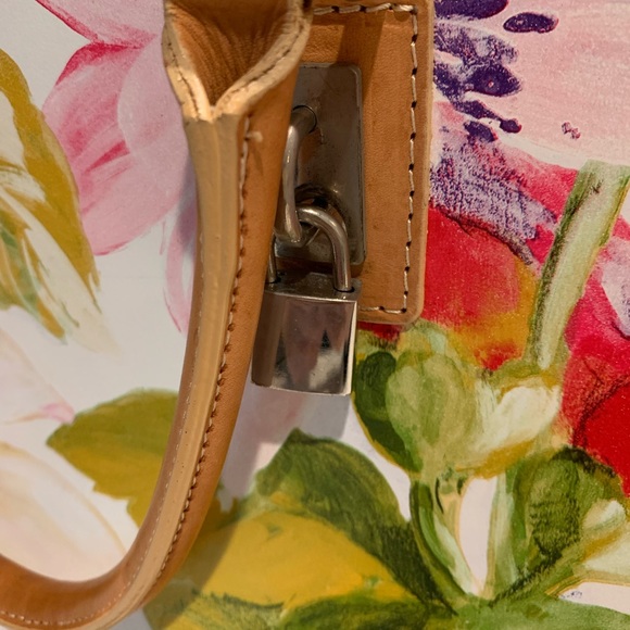 Leather Italian handbag, in bright flower motif. - Picture 8 of 8